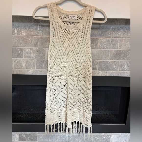 The Unbranded Brand Other - Women's S Crocheted Sheer Beige Sleeveless Fringe Swimsuit CoverUp EUC